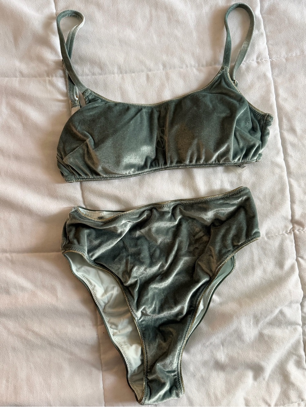 VS’21 Limited Edition 🌴 Velvet Bikini Set in Sage Green